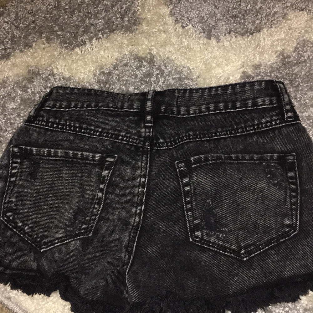 Bullhead shorts - Picture 2 of 3